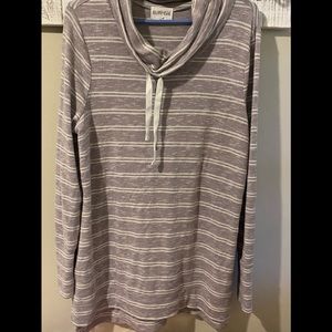 Olive & Oak grey n white long sleeve tunic-